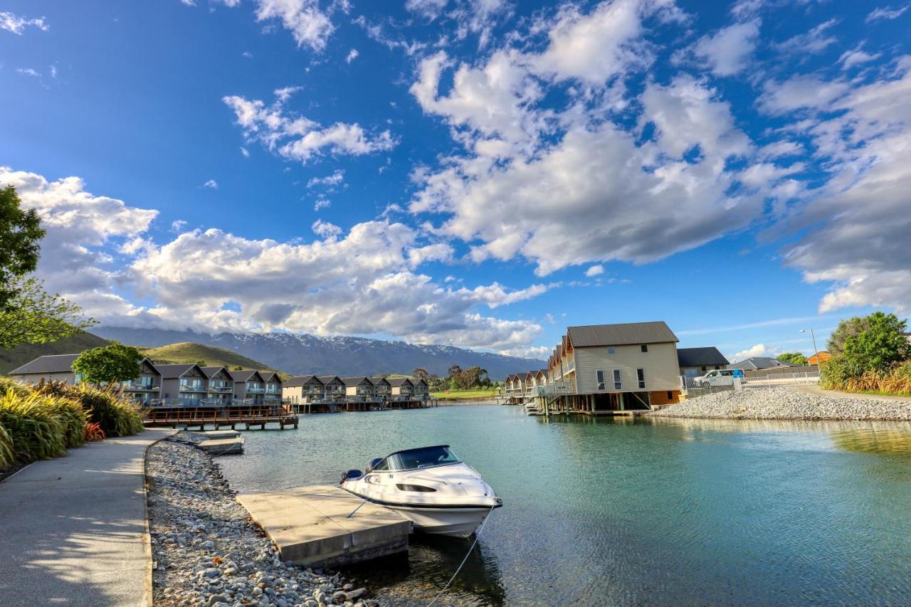 Marsden Lake Resort Central Otago Cromwell Exteriör bild The Jack's Point marina